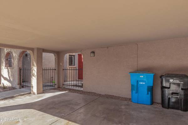 Phoenix, AZ 85020,910 E Cochise Drive