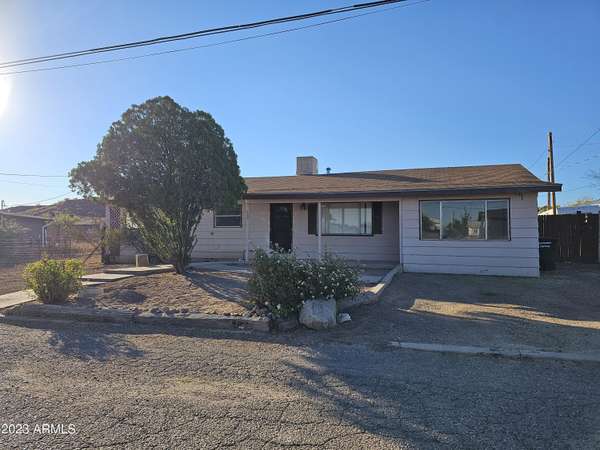 Benson, AZ 85602,446 E Mark Street