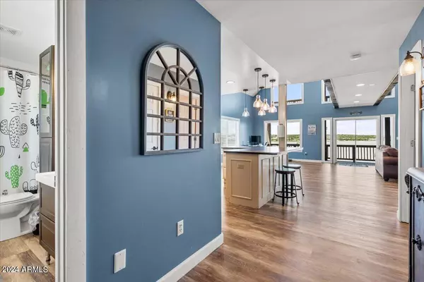 Show Low, AZ 85901,8371 LAKE VIEW Drive