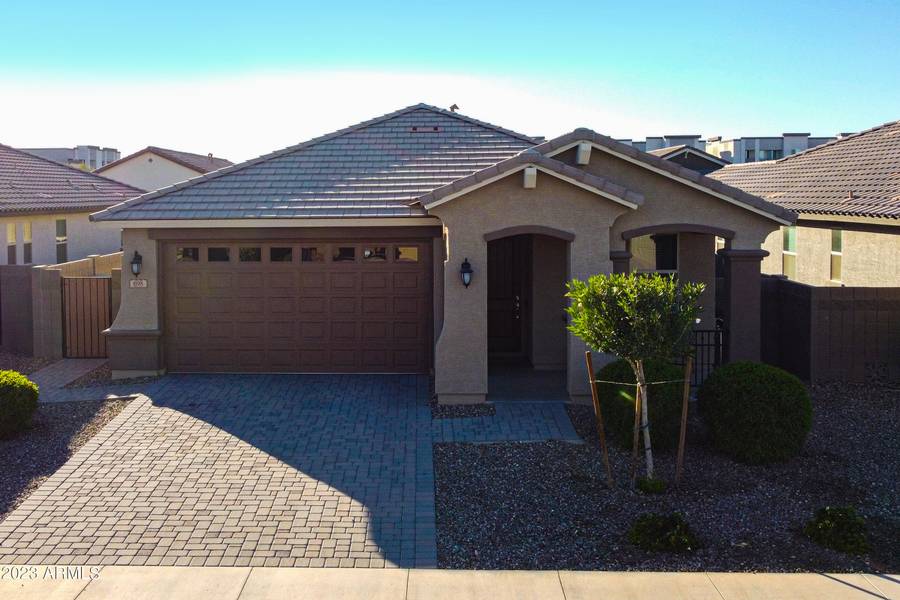 698 N 152ND Drive, Goodyear, AZ 85338