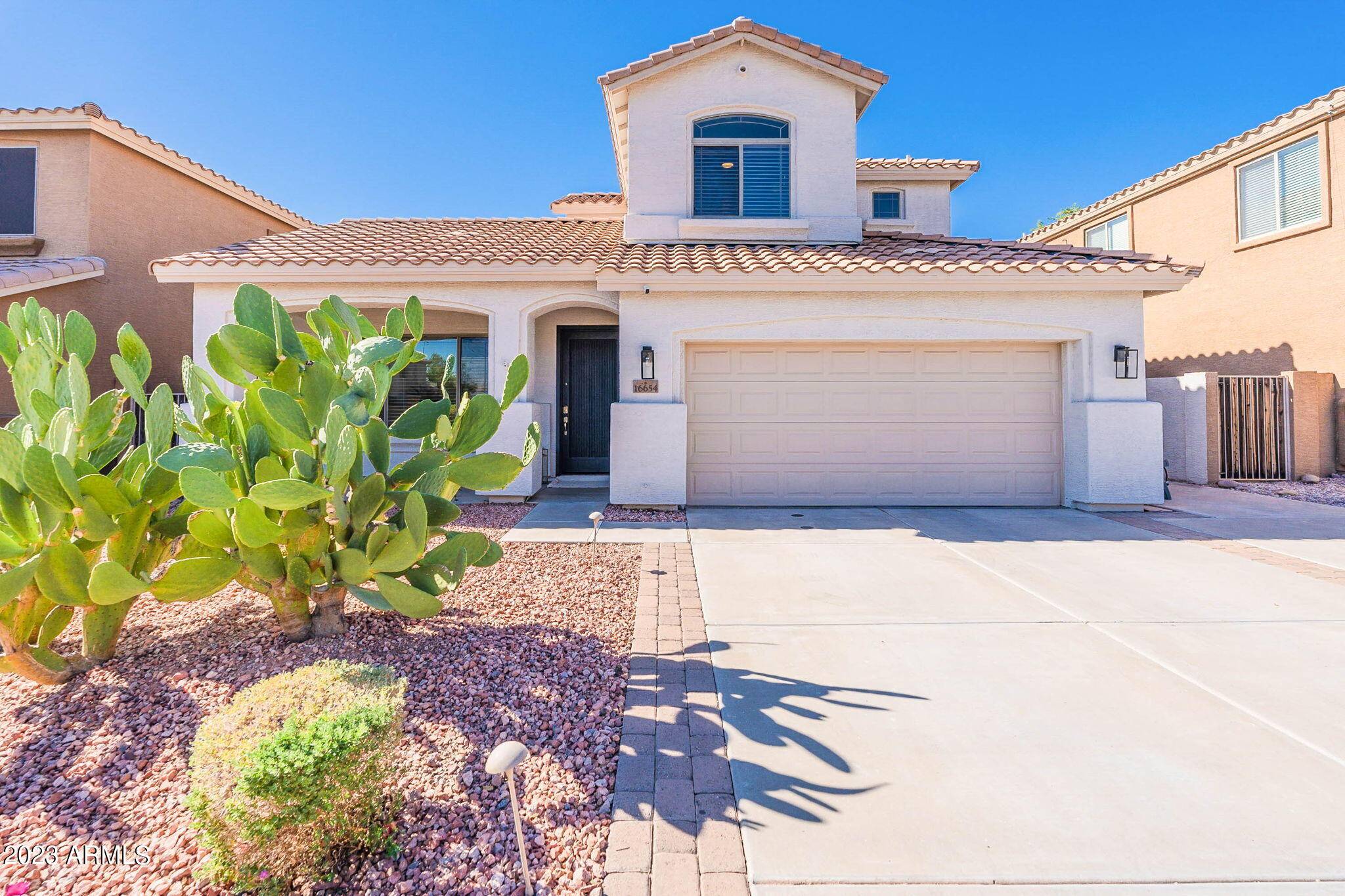 16654 S 27TH Avenue, Phoenix, AZ 85045