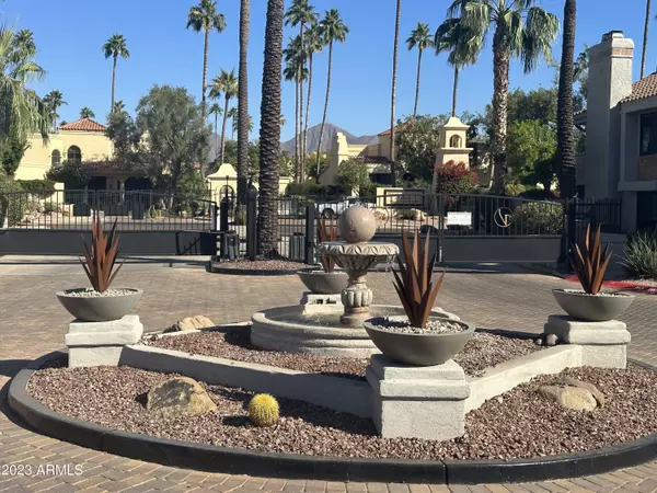Scottsdale, AZ 85258,10055 E MOUNTAINVIEW LAKE Drive #2054