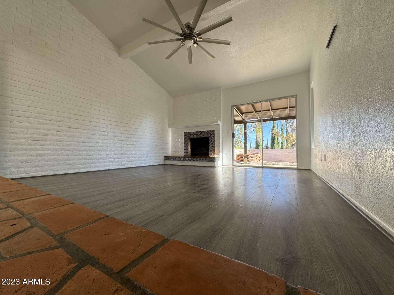 Sierra Vista, AZ 85635,4303 PLAZA ORO LOMA --