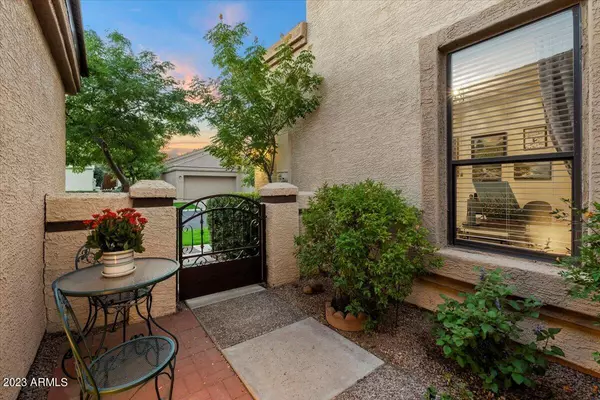 Scottsdale, AZ 85251,8100 E CAMELBACK Road #101