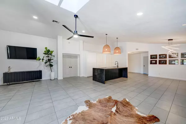 Glendale, AZ 85306,4945 W ACOMA Drive