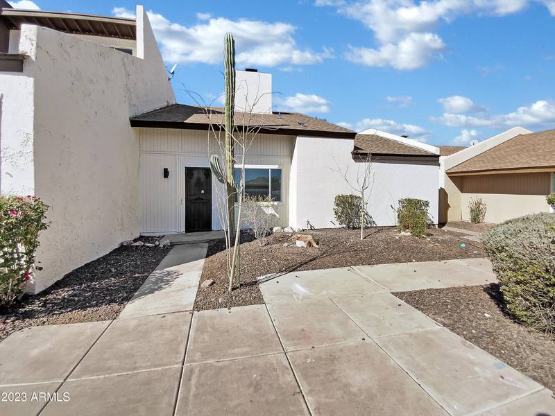 11878 N SAGUARO Boulevard #D, Fountain Hills, AZ 85268