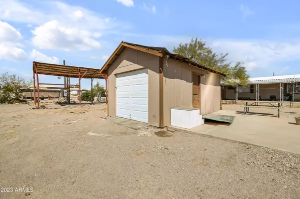 Quartzsite, AZ 85359,726 W KENOYER Street