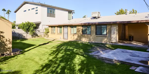 Phoenix, AZ 85018,4537 E MONTECITO Avenue