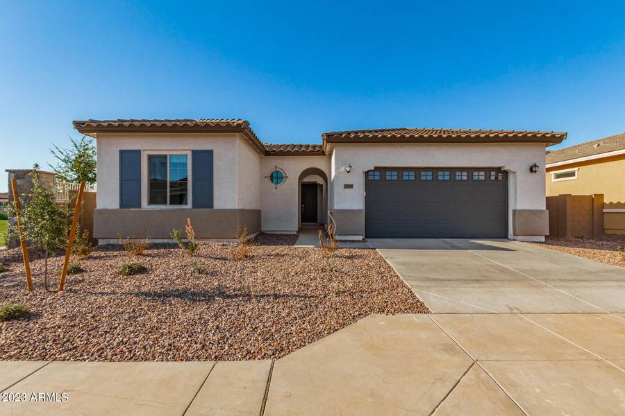 2300 E FANDANGO Drive, Gilbert, AZ 85298