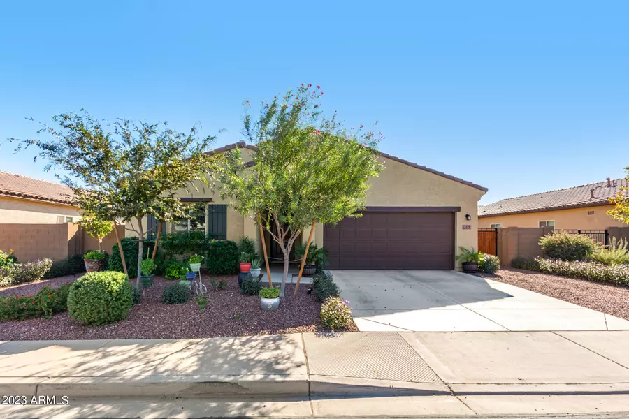 125 E SEASIDE Drive, Casa Grande, AZ 85122