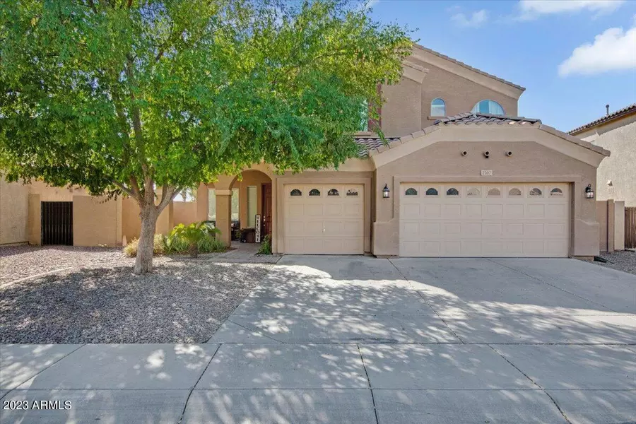 2207 E Carob Drive, Chandler, AZ 85286