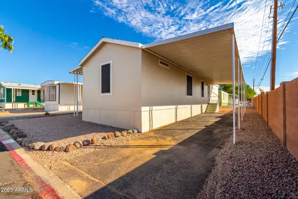 Phoenix, AZ 85022,2140 E Michigan Avenue #28