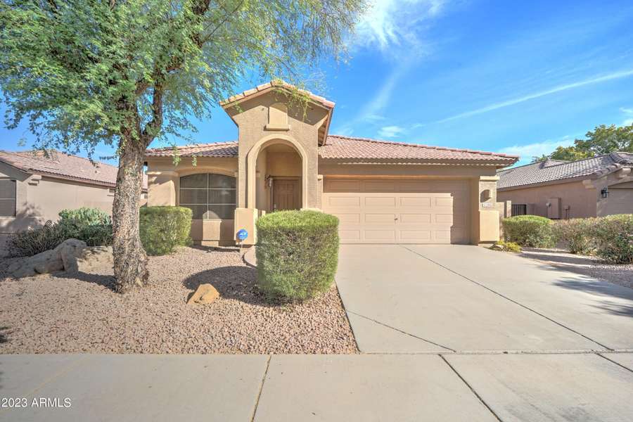 5993 S LEGEND Drive, Gilbert, AZ 85298