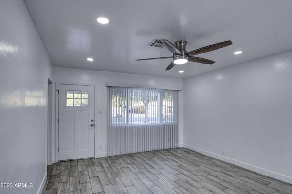 Phoenix, AZ 85015,1935 W KEIM Drive