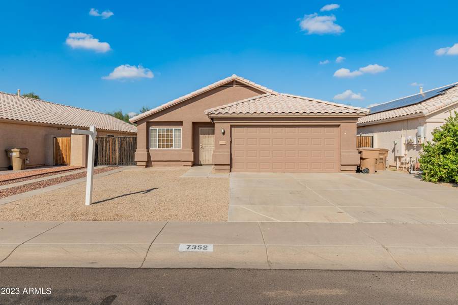 7352 W EUGIE Avenue, Peoria, AZ 85381