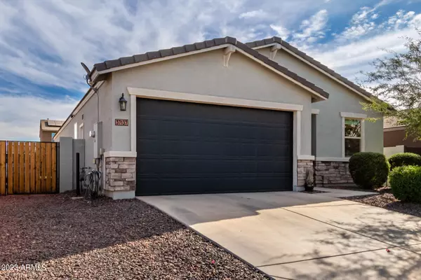 San Tan Valley, AZ 85140,37137 N CANTER Street