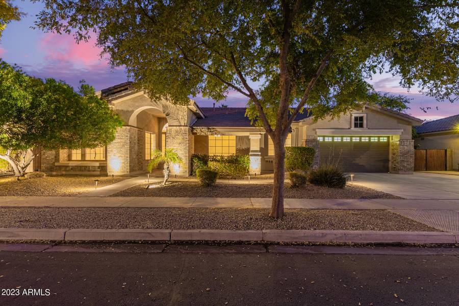 699 W SPARROW Place, Chandler, AZ 85286