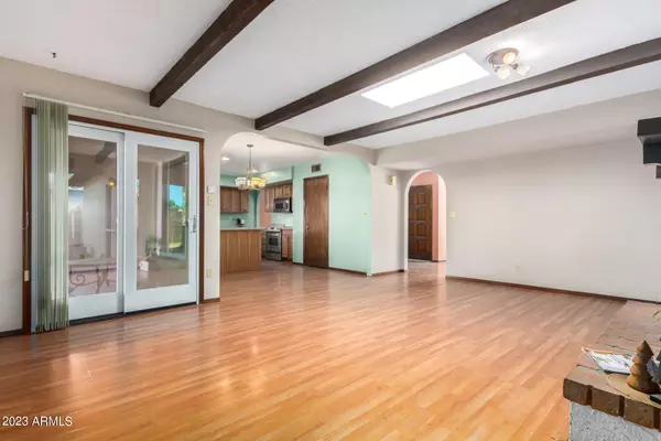 Scottsdale, AZ 85254,5050 E CHARTER OAK Road