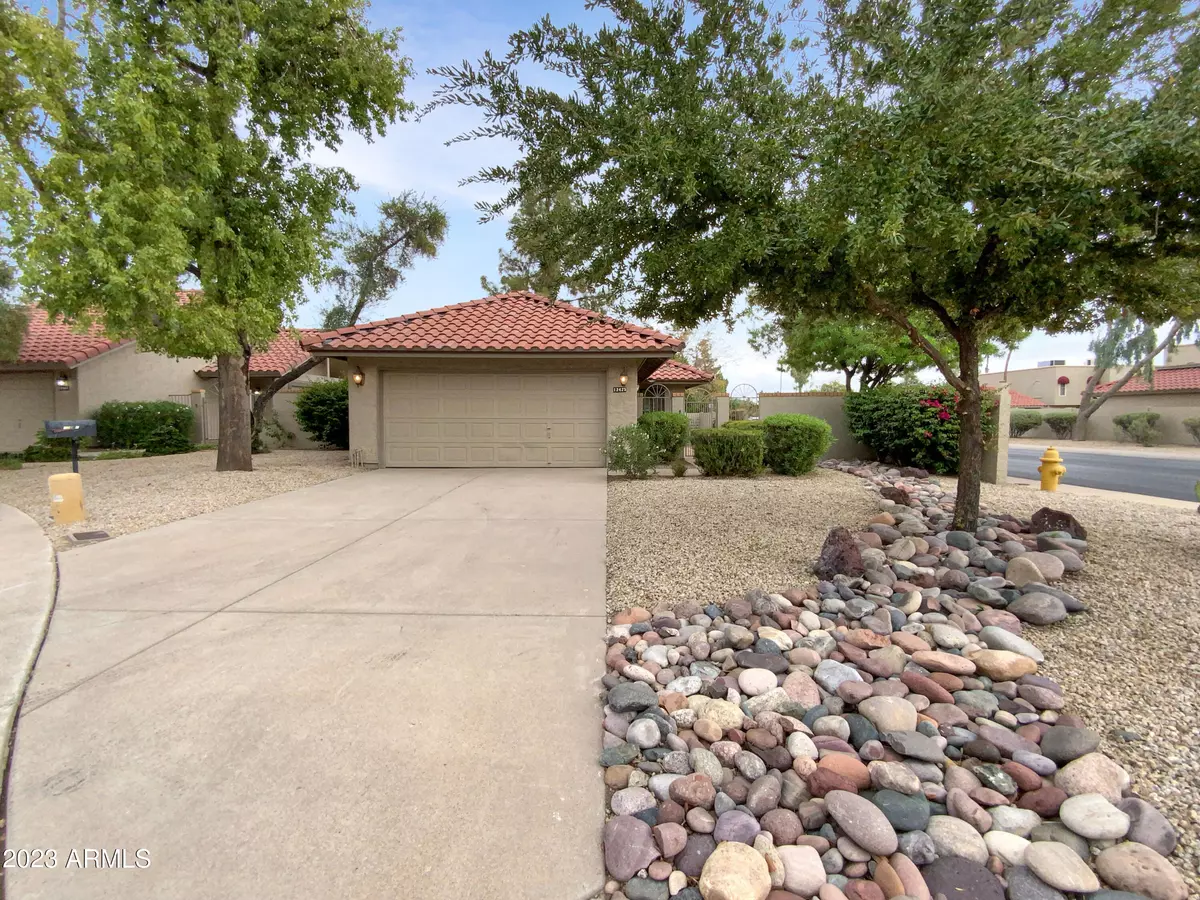 Phoenix, AZ 85044,12425 S ONEIDA Court