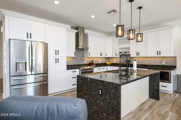 Phoenix, AZ 85018,3441 N 40TH Street