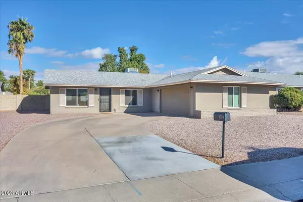 3720 W REDFIELD Road, Phoenix, AZ 85053