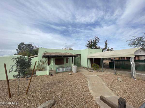 9238 E JOY Avenue,  Hereford,  AZ 85615