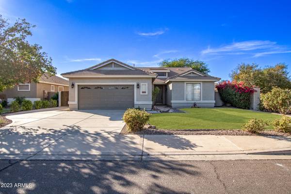 1914 S LONGSPUR Lane, Gilbert, AZ 85295