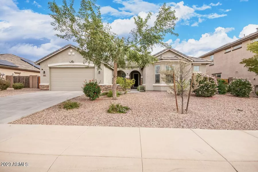 44013 N PARKER Court, New River, AZ 85087