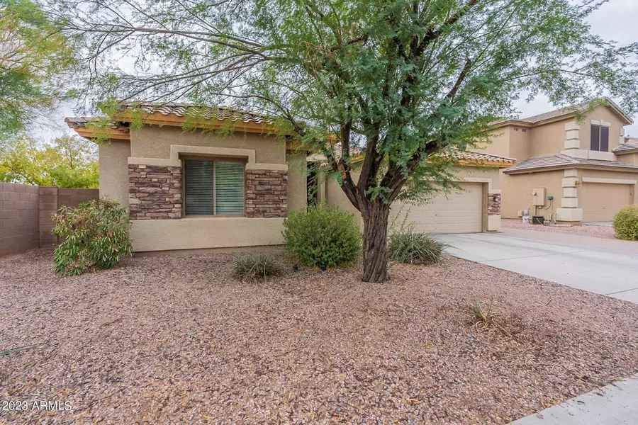 16825 W BRISTOL Lane, Surprise, AZ 85374