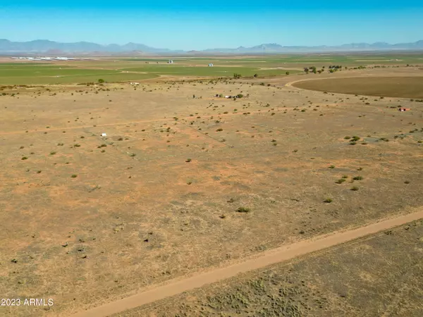 Pearce, AZ 85625,47 E Chiricahua Drive #106