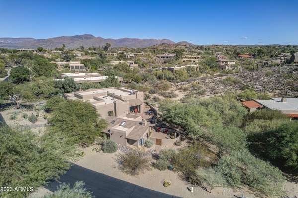 Carefree, AZ 85377,2032 N SMOKETREE Drive