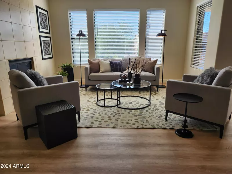 19550 N GRAYHAWK Drive #2060, Scottsdale, AZ 85255