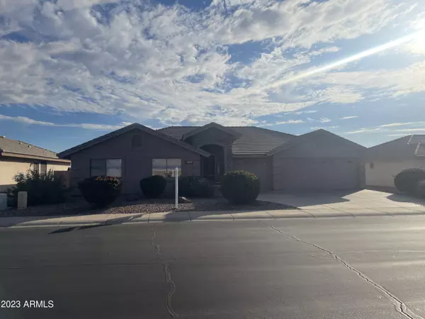 11425 E MEDINA Avenue, Mesa, AZ 85209