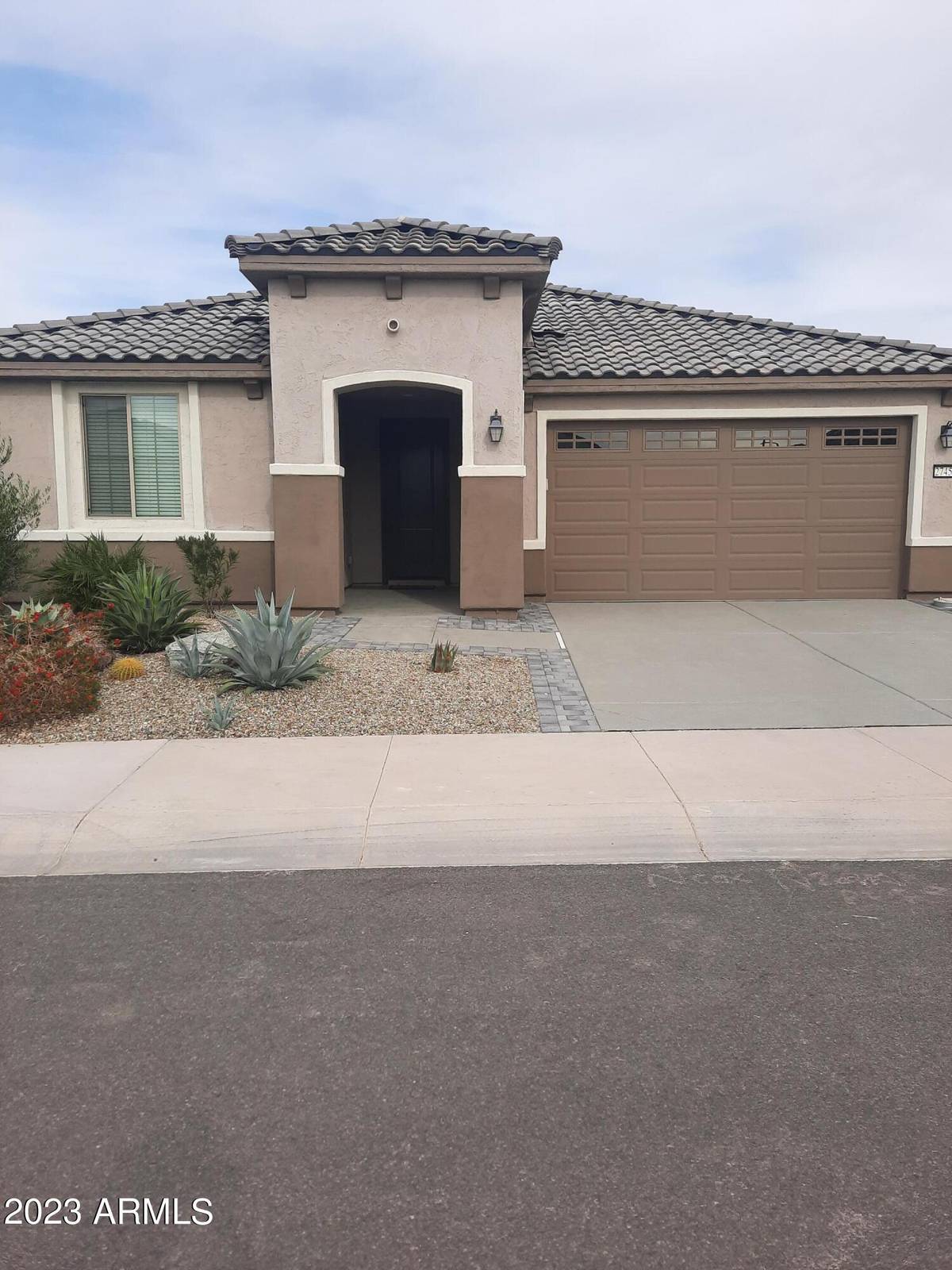 Buckeye, AZ 85396,27458 W OSPREY Drive