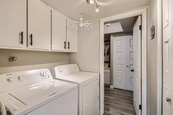 5833 E THOMAS Road Scottsdale, AZ 85251