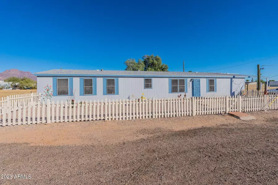 2035 S MARIPOSA Road, Apache Junction, AZ 85119