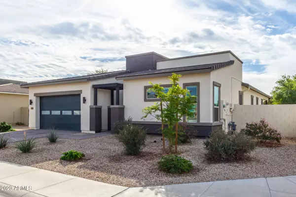 1093 E NOLAN Place, Chandler, AZ 85249