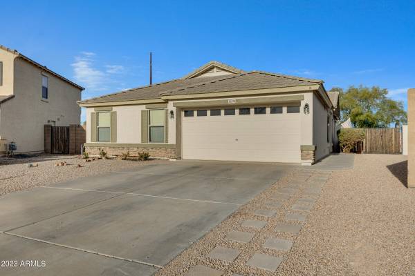 San Tan Valley, AZ 85143,35874 N MURRAY GREY Drive