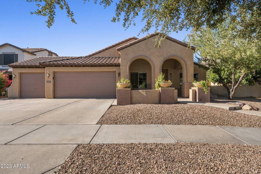 4565 E RUFFIAN Road, Gilbert, AZ 85297