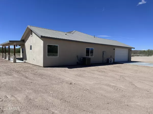 Benson, AZ 85602,1334 N Wild Canyon Run