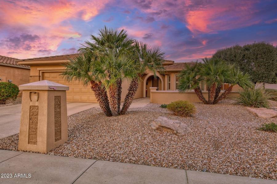 19051 N HAWTHORN Drive, Surprise, AZ 85387