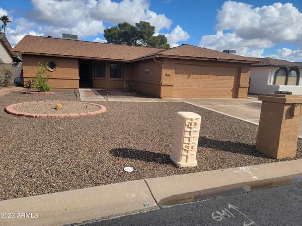 26431 S Hogan Drive, Sun Lakes, AZ 85248