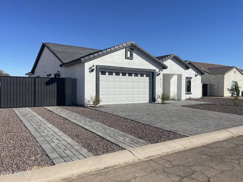 9201 W HARTIGAN Lane, Arizona City, AZ 85123