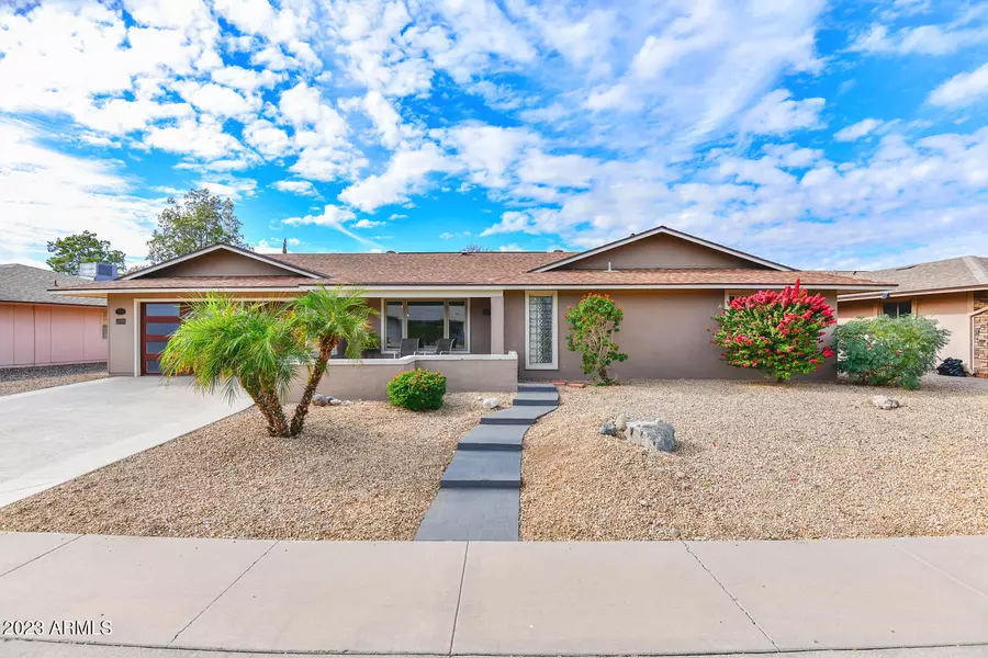 17206 N COUNTRY CLUB Drive, Sun City, AZ 85373