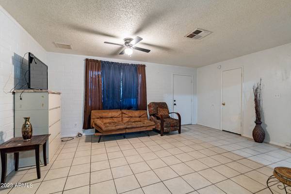 Casa Grande, AZ 85122,1337 W ROSE Place