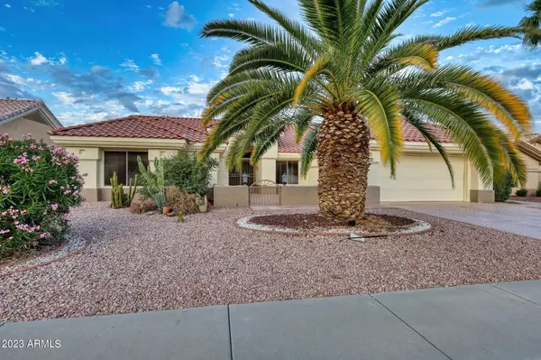 15704 W SENTINEL Drive, Sun City West, AZ 85375