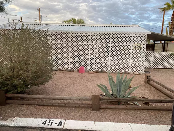 Apache Junction, AZ 85119,900 S IDAHO Road #45A