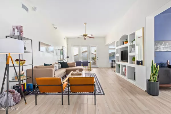 Phoenix, AZ 85024,19439 N 23RD Place