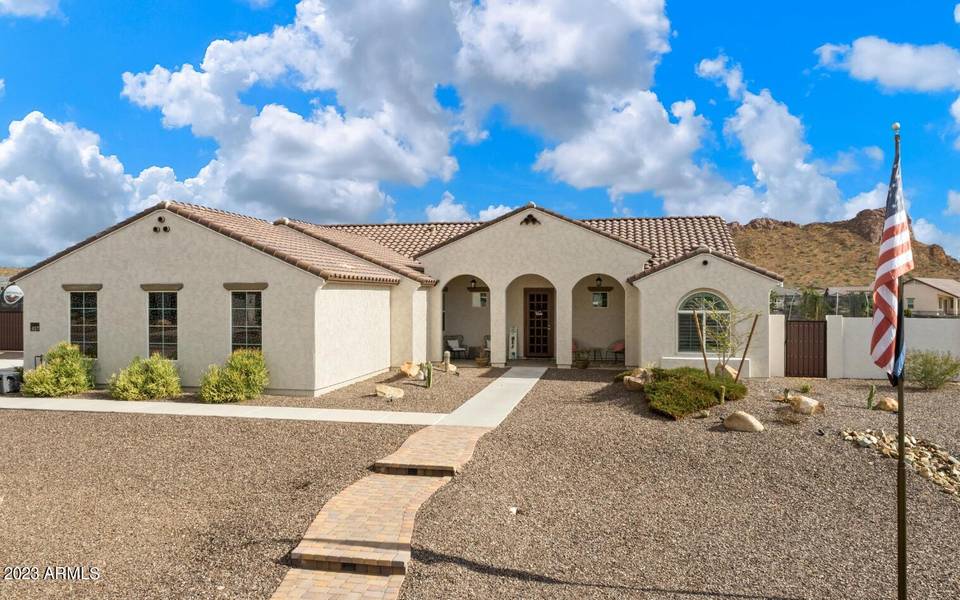 457 W DUNDY Street, San Tan Valley, AZ 85143