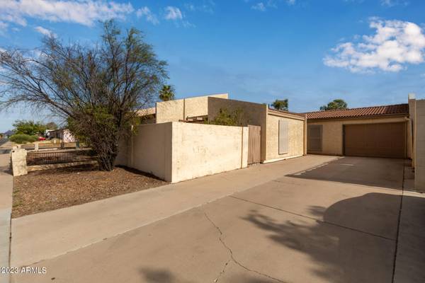 Mesa, AZ 85205,457 N 64TH Street